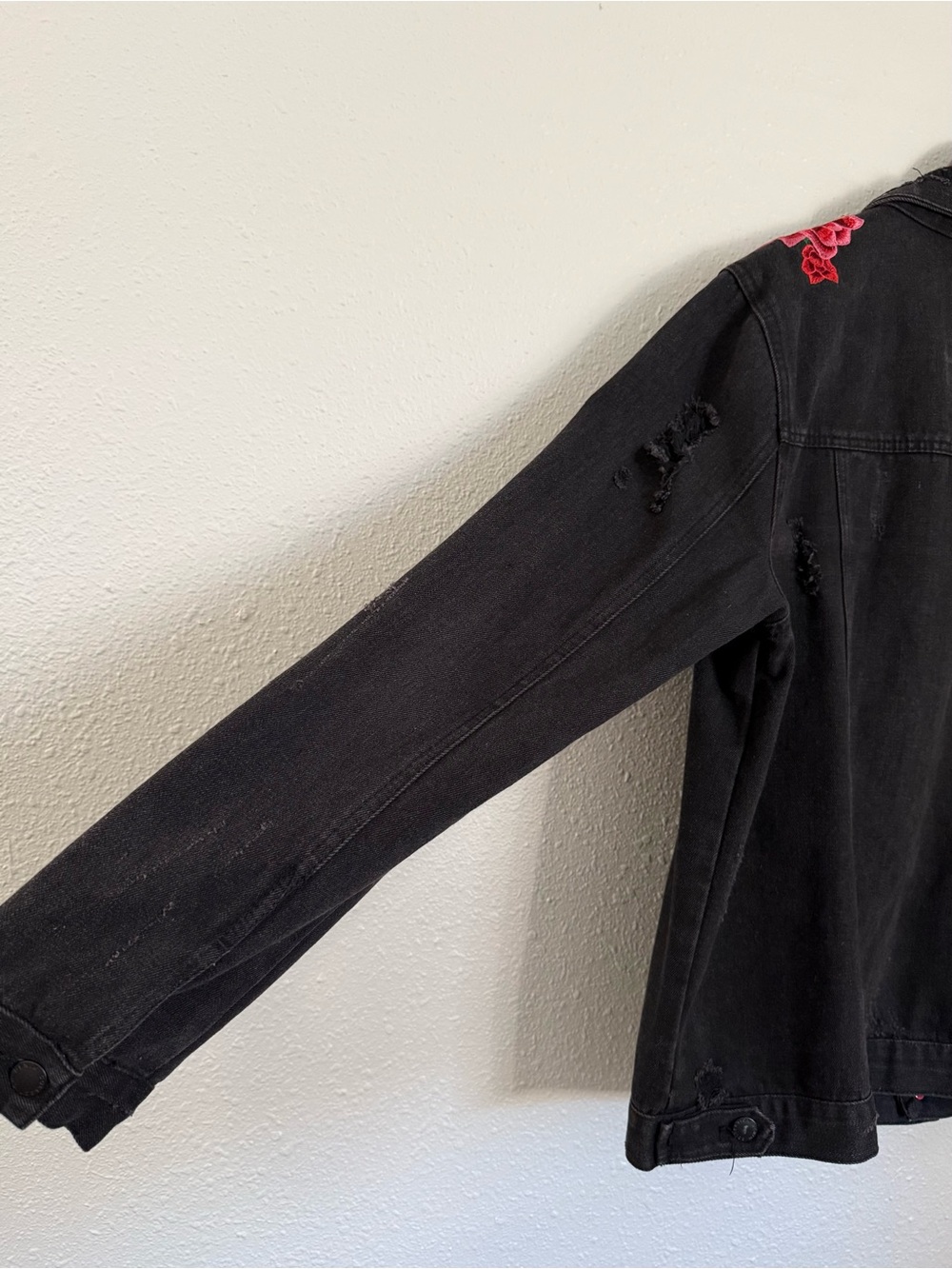 Cisono Black Distressed Denim Jacket Red Rose Embroidered XL - Picture 8 of 13